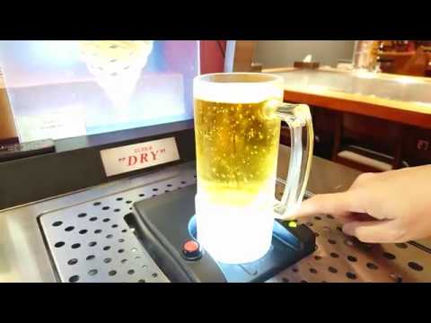 トルネードビール ジョッキの底からビールが湧き上がってくる 広島駅 オコスタで体験 Youtube