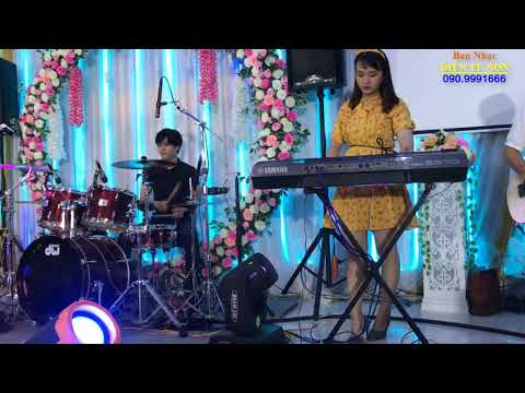 Video Ban Nhạc Điện Tử Sơn Hòa Tấu Band 2019 Cực Phê,Tay... - youtube