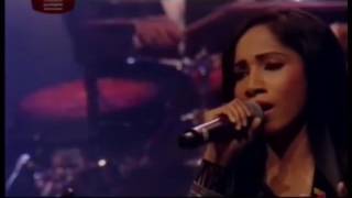 Video thumbnail of "Haduna Gaththoth Oba Maa (Ven Purawe live performance ) - Meena Prasadini"