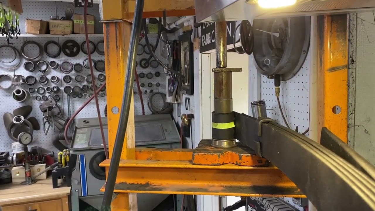 Datsun 620 Pick up leaf spring bushing pressing