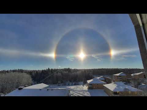 Sun Halo 22° + Sun dogs + Parphelic circle (rare optical phenomenon) in Stockholm