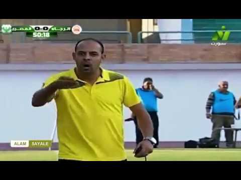 إشتباك عماد النحاس مدرب الرجاء مع وليد بدري إداري نادي المصري البورسعيدي وابراهيم حسن يتدخل