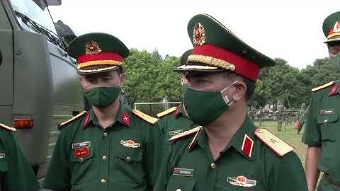 đồng chí Thiếu tướng Nguyễn Đăng Khải - Phó Tư Lệnh - TMT Quân khu 2 kiểm tra sẵn sàng chiến đấu