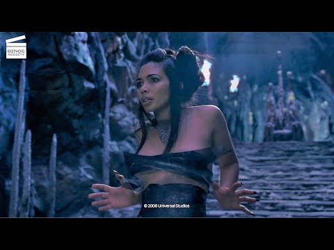 The Scorpion King: Rise of a Warrior: The Goddess Astarte vs. Layla Scene (HD CLIP)