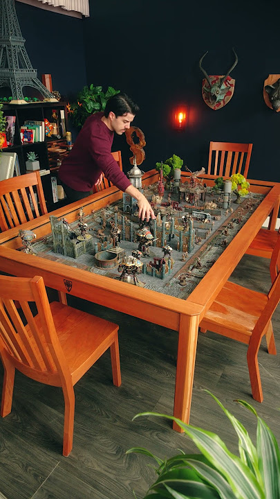 For the Emperor!⚔️ Who's ready for the ultimate Warhammer battles on the Modular Table?
