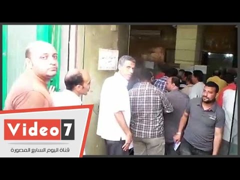 شاهد أطول طابور أمام مكتب بريد للمتقدمين لشقق محدودى الدخل