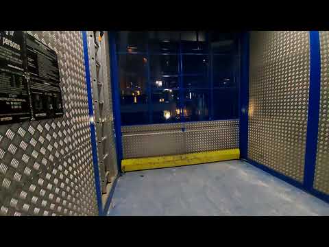 Stros 4000kg Climbing Lift