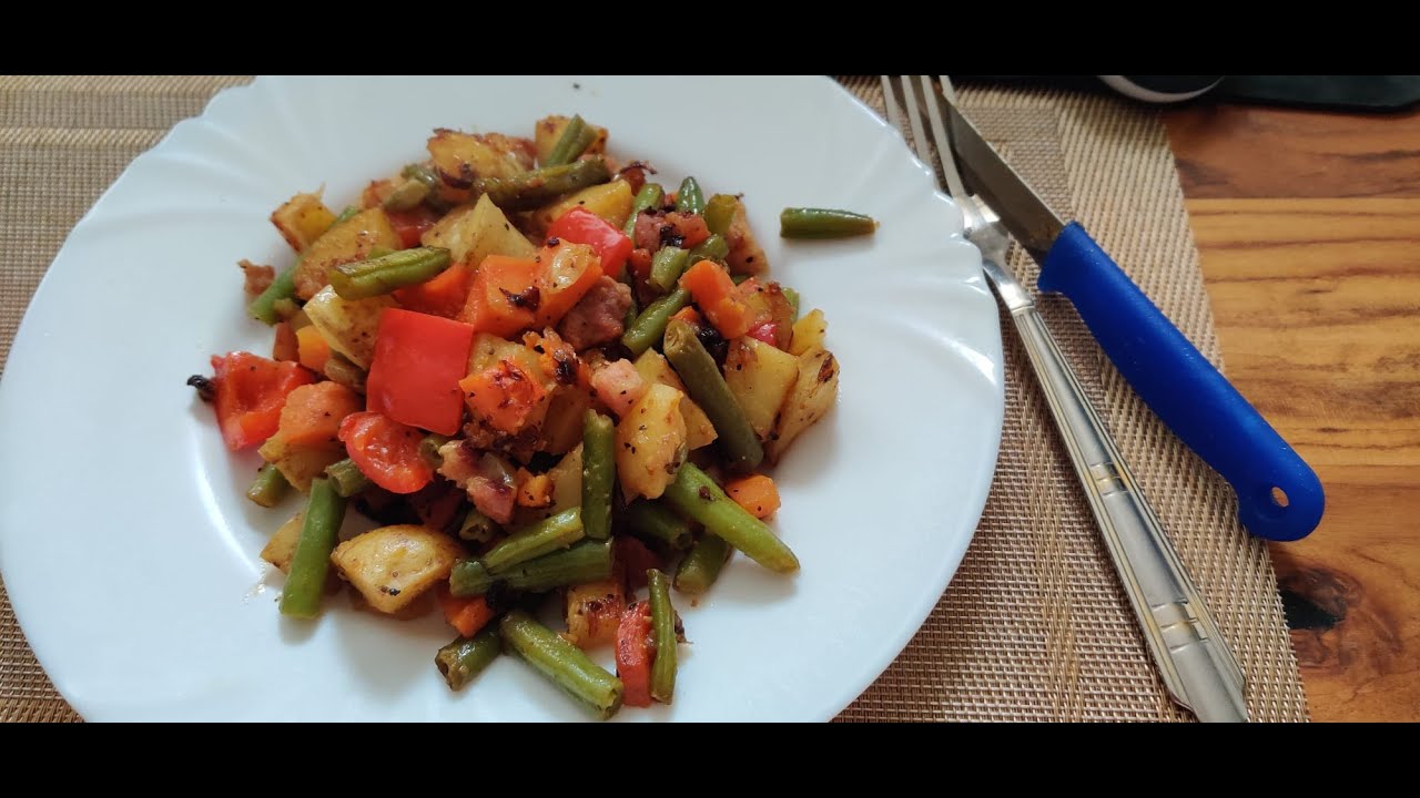 Saftiges Bauernfrühstück mit Bohnen | Colinas Küche Live - YouTube Saftiges Bauernfrühstück mit Bohnen | Colinas Küche Live - YouTube