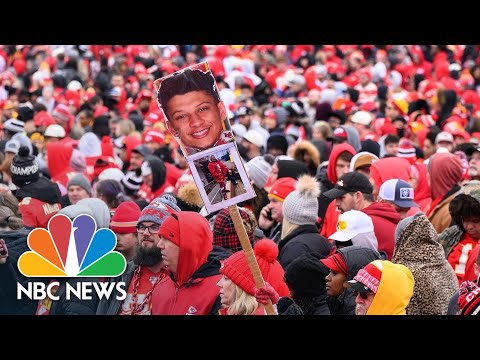 LIVE: Kansas City Chiefs attend Super Bowl victory parade