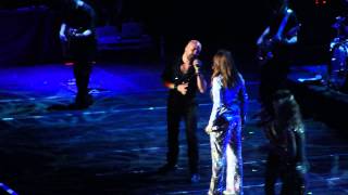 Laura Pausini - Entre Tu y Mil Mares (Inedito World Tour)