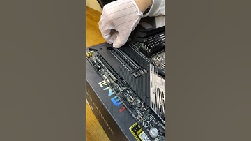 Ultimate Gaming PC Build with AMD Threadripper - 1