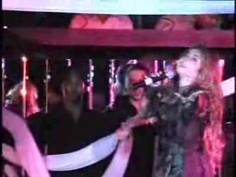 Betty Dee of Sweet Sensation live"My Body Tu Cuerp...