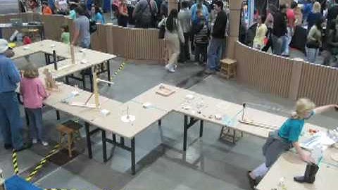 Maker Faire 2009 - Exploratorium booth timelapse, day 2