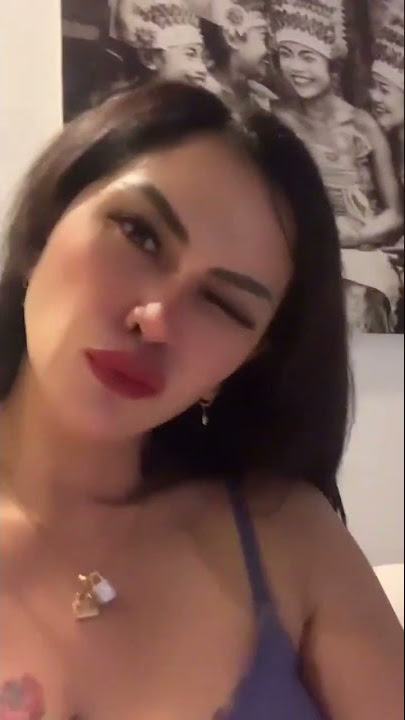 Mami sisca tampil eksotis 1