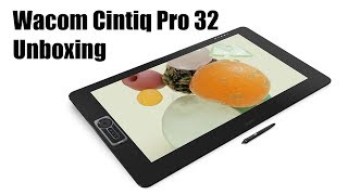 Wacom Cintiq Pro 32 Unboxing