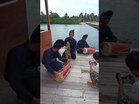 Gendang pengiring pencak silat Melayu lingga - Kepri