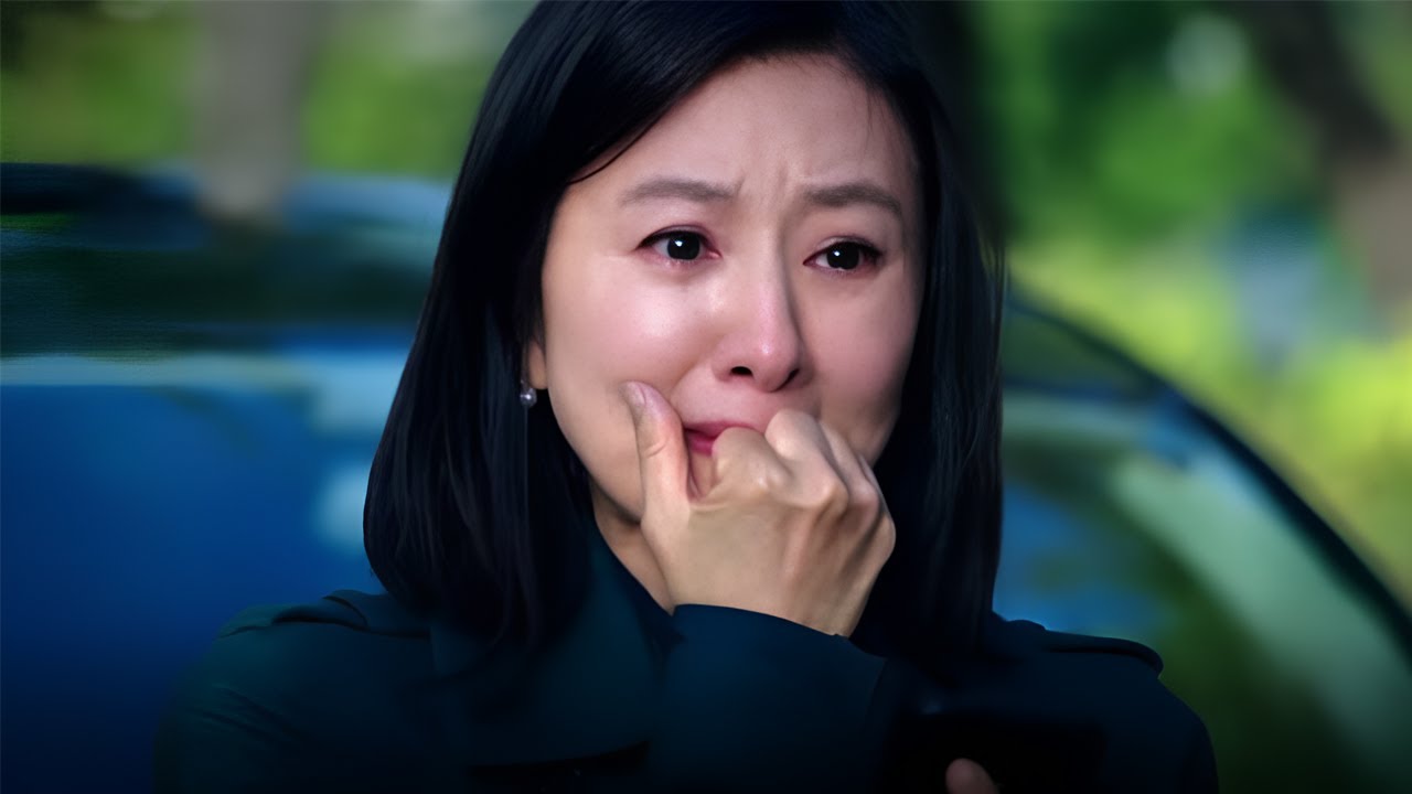 مسكينه بتعشق جوزها وبالصدفه اكتشفت انها متغفله ونايمه علي ودانها.عالم المتزوجين ملخص كامل