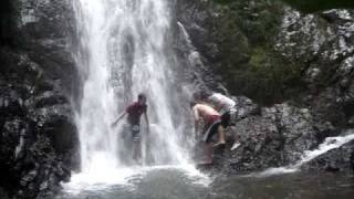 Ohanafl Glf Costa Rica Pebos Washing His Feet In The Waterfall
