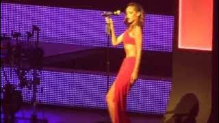 Rihanna - Love Song (Diamonds World Tour - Tampa, FL)