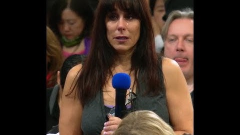 Tony Robbins gets a woman to break up with her boyfriend