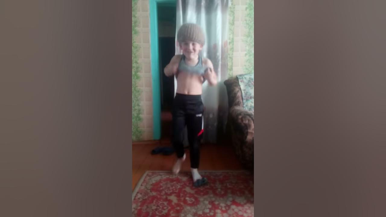 Вышел заяц на крыльцо - YouTube