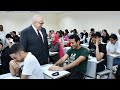 جولة تفقدية لرئيس جامعة القاهرة للاطمئنان على سير امتحانات نهاية العام الدراسي بكليات الجامعة جولة تفقدية لرئيس جامعة القاهرة للاطمئنان على سير امتحانات نهاية العام الدراسي بكليات الجامعة