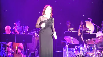 Gloria Estefan - Don't Wanna Lose You / Can't Stay Away From You - Live In Atlanta - 5th Oct 2013