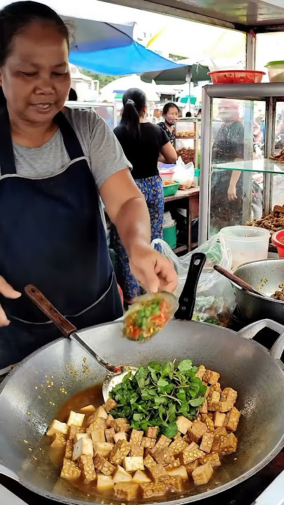 Vidio viral.agak lain seorang pedagang kaki lima  memasak rumput😂😂 #funny #tingkalucuabis