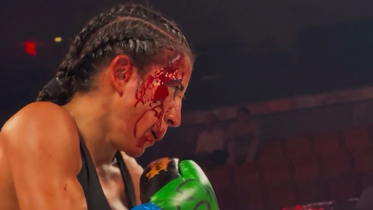 Йокаста Валле победила американку Ядиру Бустильос решением большинства судей