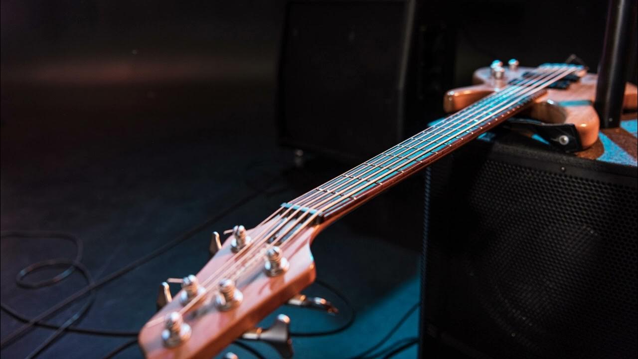 Common Saints - summer sun (bass backing track) Common Saints - summer sun (bass backing track)