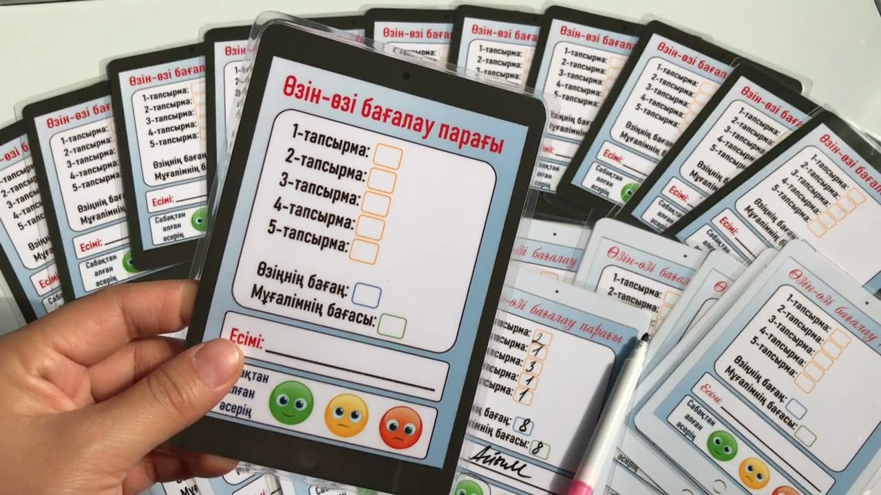 Жасөспірім оны оның волосатые письки берді және оған жас кеудеге кончарлатуға рұқсат берді. Есектегі арық қаралар