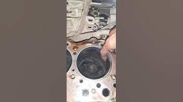 how to engine piston checking#kashi #mechanic #isuzu