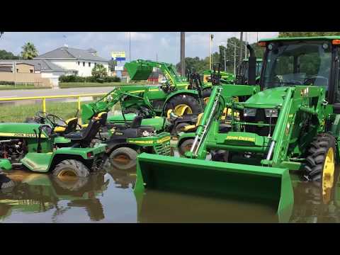 John Deere Team Unites in the Wake of Disaster