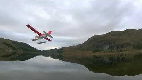 E-flite Maule M-7 on floats | RC seaplane on a Norwegian lake in fall colors