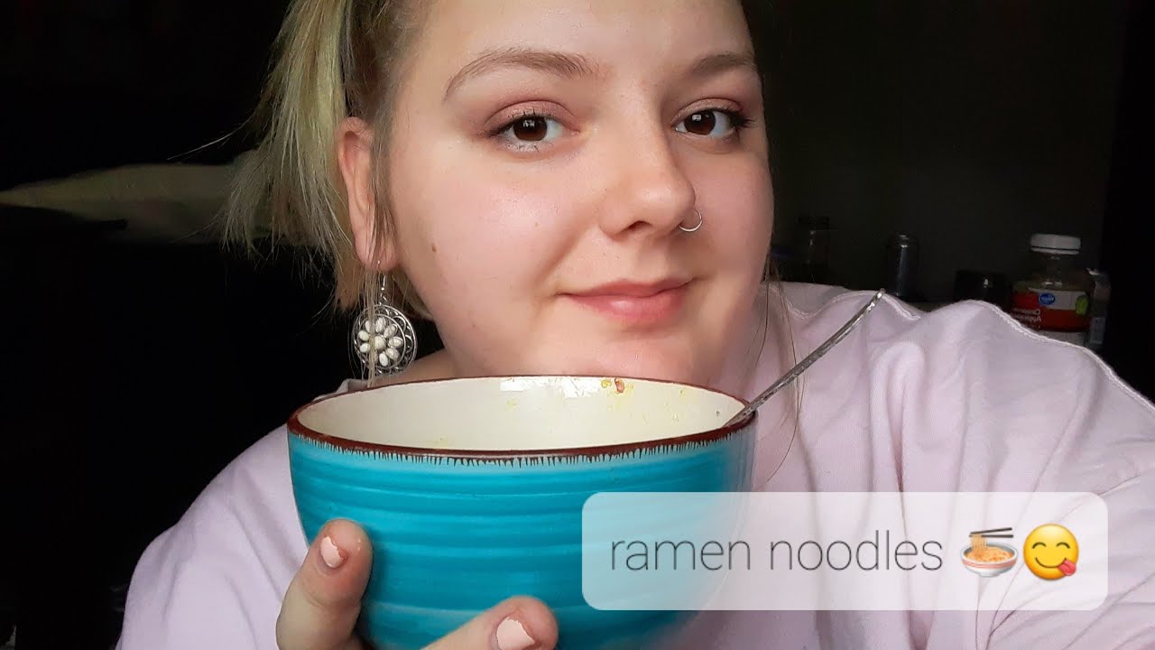 ASMR- Eating Ramen and Rambling