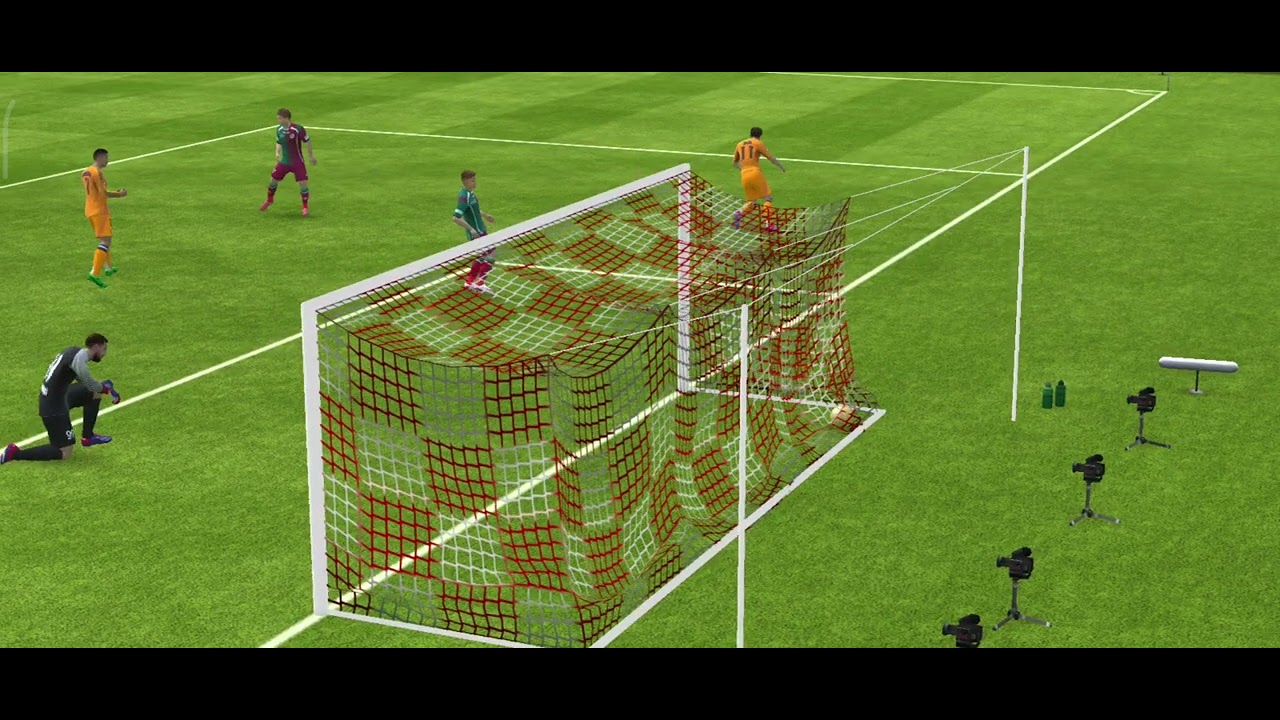 Epic Football Moments against a 103 OVR opponent: Gameplay from FC Mobile 24! : Day 172