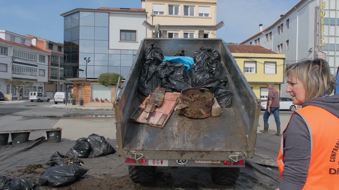 ECONOIA 3: Limpeza dos bancos marisqueiros desde O Freixo a Esteiro o 5 de maio de 2023.