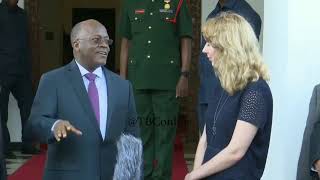 Magufuli Akutana Na Mzungu Anaezungumza Kiswahili