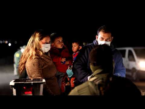 Shocking Video of migrants including children and babies arrives at US-Mexico border