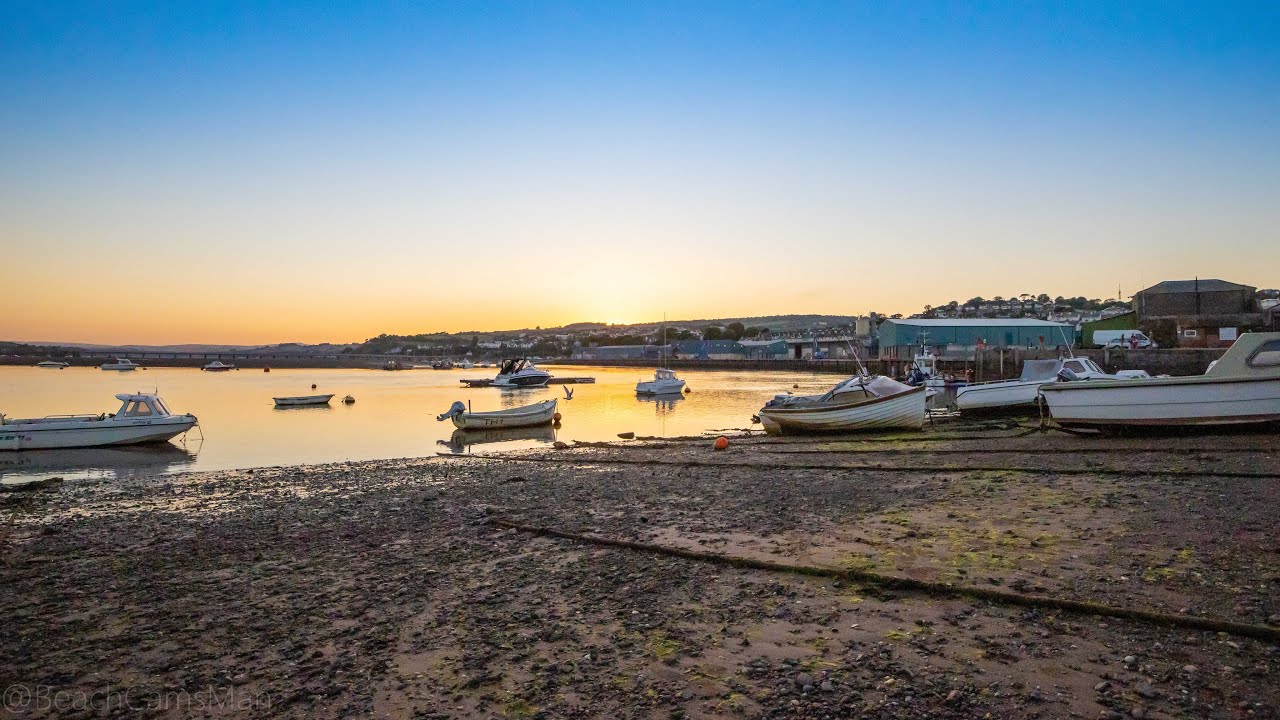 Places to stay in Teignmouth next to the beach - Salty Cottage