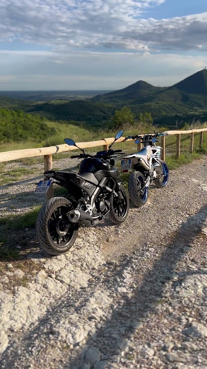 Tm-mt 125 couple😈💙 #125cc #2stroke #2022 #2023 #tm #bikelife #yamaha #mt125 #4stroke #carabinieri