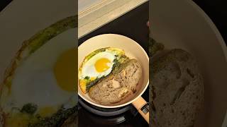 How To Make The Perfect Pesto Egg Toast #eggtoast #pesto