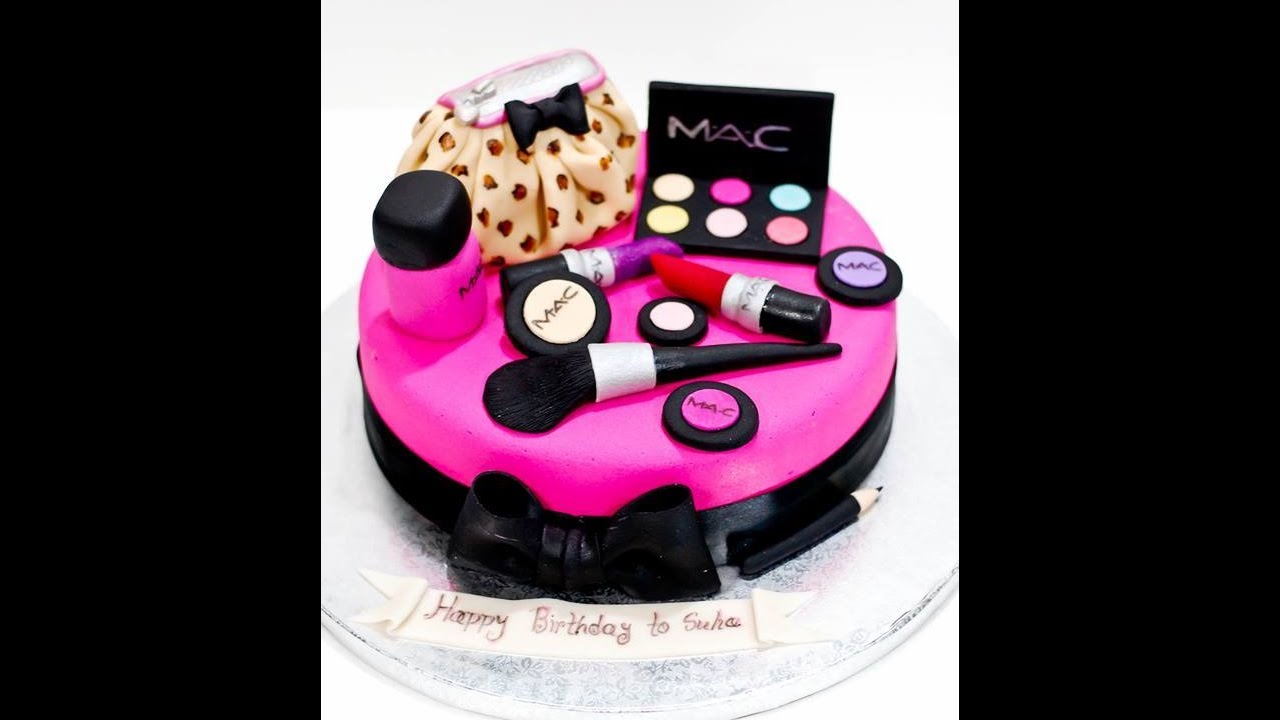 make up bag cake