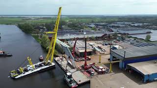 Brug Van 300.000 Kg Vanuit Sumar Op Weg Naar Amsterdam