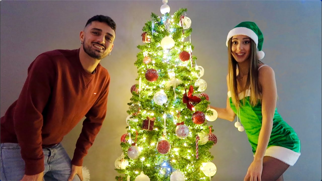 FACCIO L'ALBERO DI NATALE CON IL MIO FIDANZATO - Valentina Lattanzio