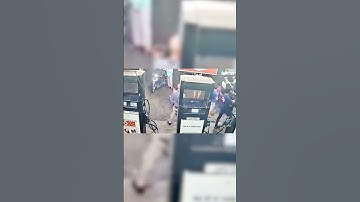 Táng thẳng mặt nhân viên BÁN XĂNG vì cái tội KHÔNG CHỊU BÁN #shorts