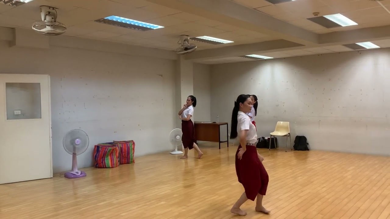 สี่ภาค (ซ้อมโรมาเนีย)