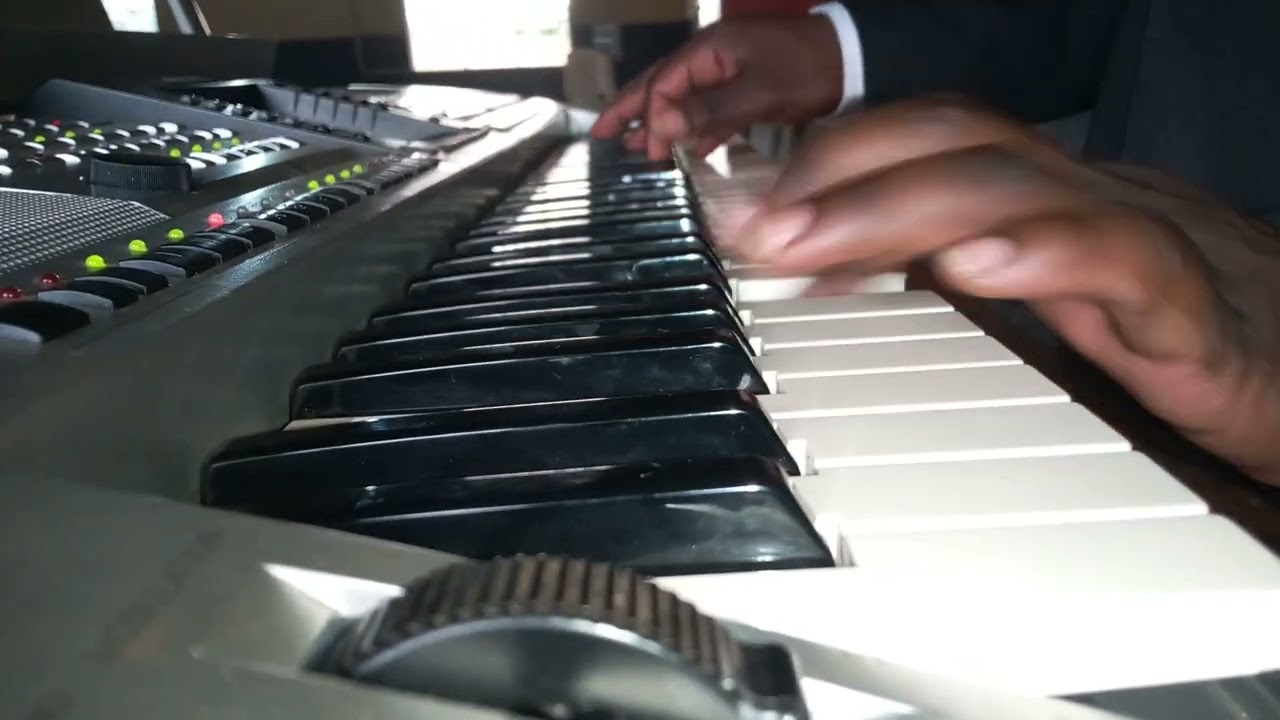 UHORAHO NINDASUMBWA by Pacifique TUNEZERWE Pianist Oscar