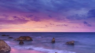 Apocalipse 3:8 - Eis que diante de ti pôs uma porta aberta e ninguém a pode fechar. Promessa de Deus