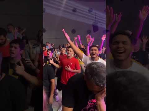 No Acre, show gospel de Nívea Soares reúne multidão de fiéis